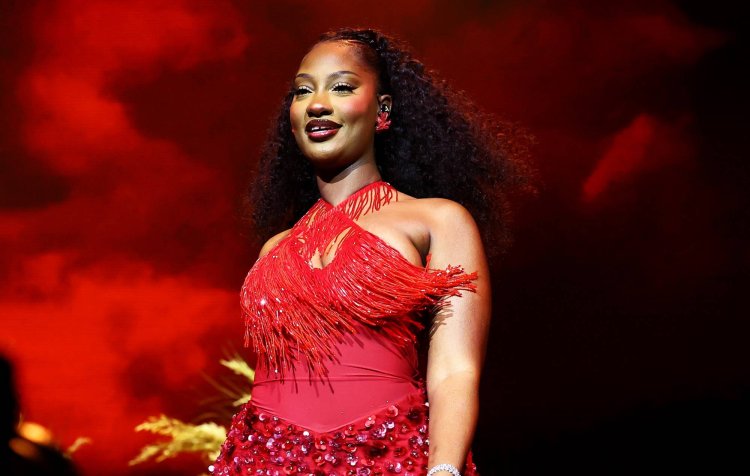 Tems yavuze uburyo agitangira umuziki byabanje kumuyobera