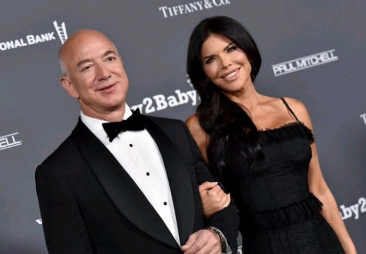 Jeff Bezos yanyomoje amakuru y'ubukwe bwe