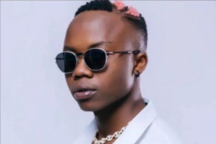 Kirikou Akili yikuye mu gitaramo cya Kivumbi King