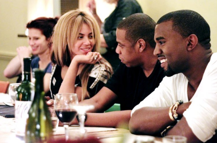 Kanye West abafana  bamwijunditse  kubera kwibasira urubyaro rwa Beyoncé