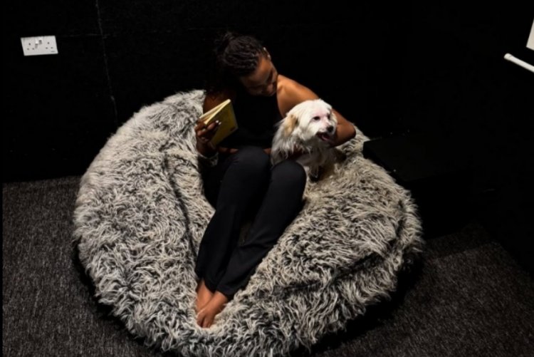 Umubano Kate Bashabe afitanye n’imbwa ye wongeye kurikoroza