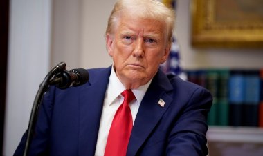 Perezida Donald Trump akomeje gukura akarenge mu ntambara ya Israel na Iran