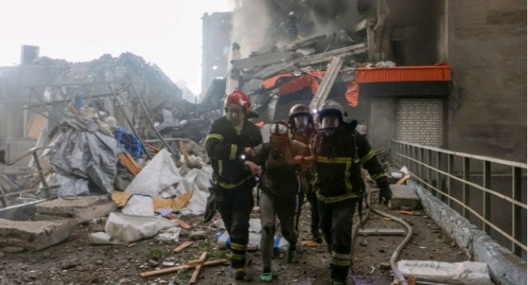 Perezida Donald Trump yabaye nk'ukojeje agati mu ntozi! Uburusiya bwagabye ibitero bishya kuri Ukraine