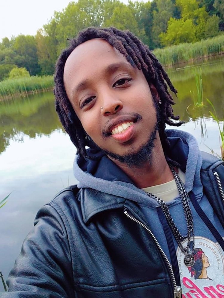 Lil G yaciye amarenga yo kureka umuziki burundu