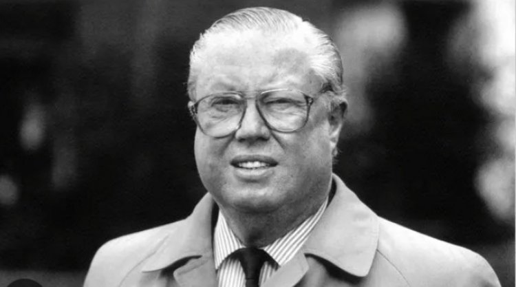 Ibyo ukwiye kumenya ku ivumburwa rya ATM tubona kuri banki