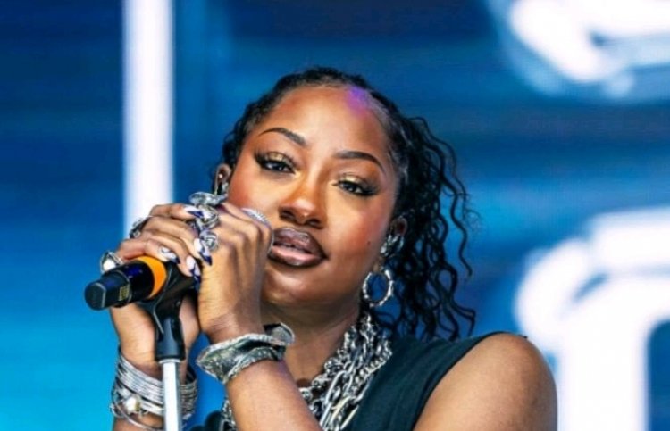 Tems yahishuye ikindi kintu yari gukora iyo ataza kuba umuhanzikazi