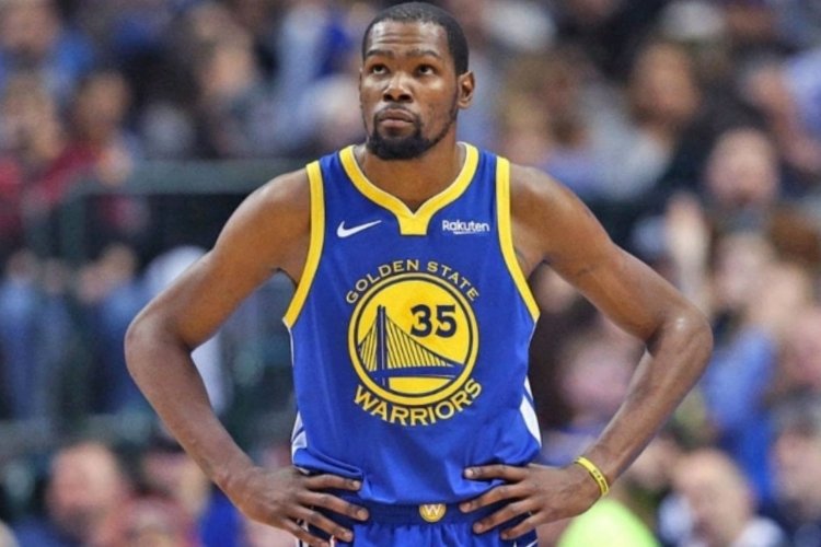 Kevin Durant yasobanuye impamvu adasokoza cyangwa ngo apfe kwiyuhangira uko yiboneye