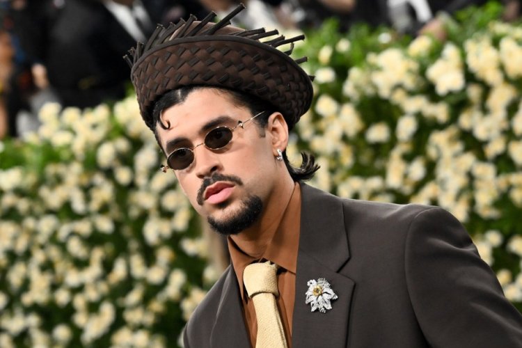 Habura iminsi mike ngo atarame, Bad Bunny akomeje guterwa imijugujugu n'Abanyamerika