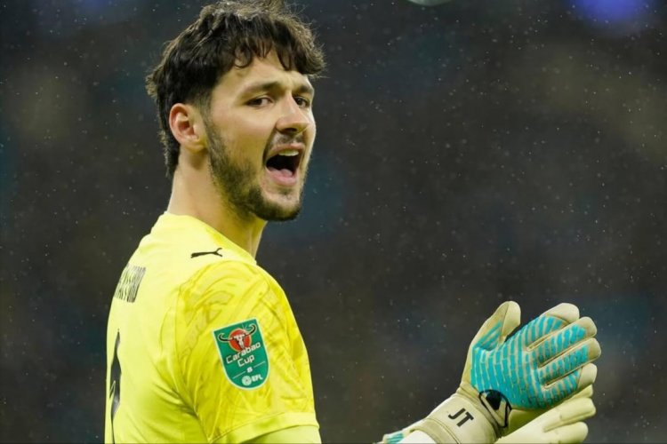 James Trafford ntiyishimiye uko ari gufatwa muri Manchester City