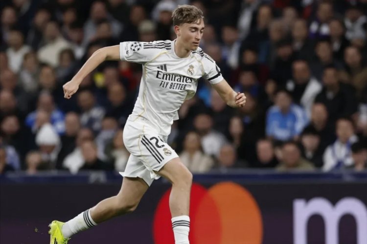 Dean Huijsen yasabye imbabazi nyuma y’igihe yicariye inkono ishyushye