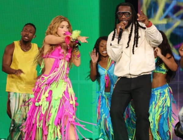 Shakira na Burna Boy baciye agahigo kuri Billboard